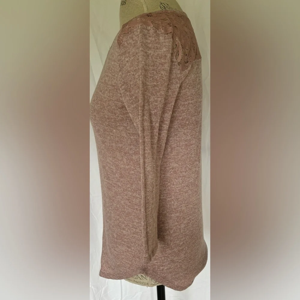 Bobbie Brooks Women’s Criss Cross Neckline Sweater in Blush Pink Sz M